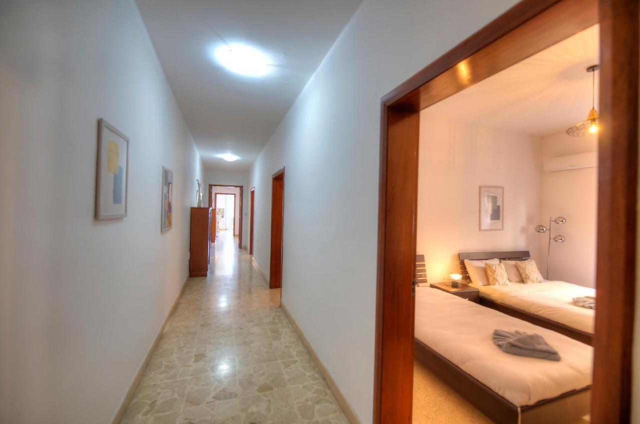 Enormous 3Bedrooms Seafront With Balcony Pdeh1-1 Sliema Eksteriør billede
